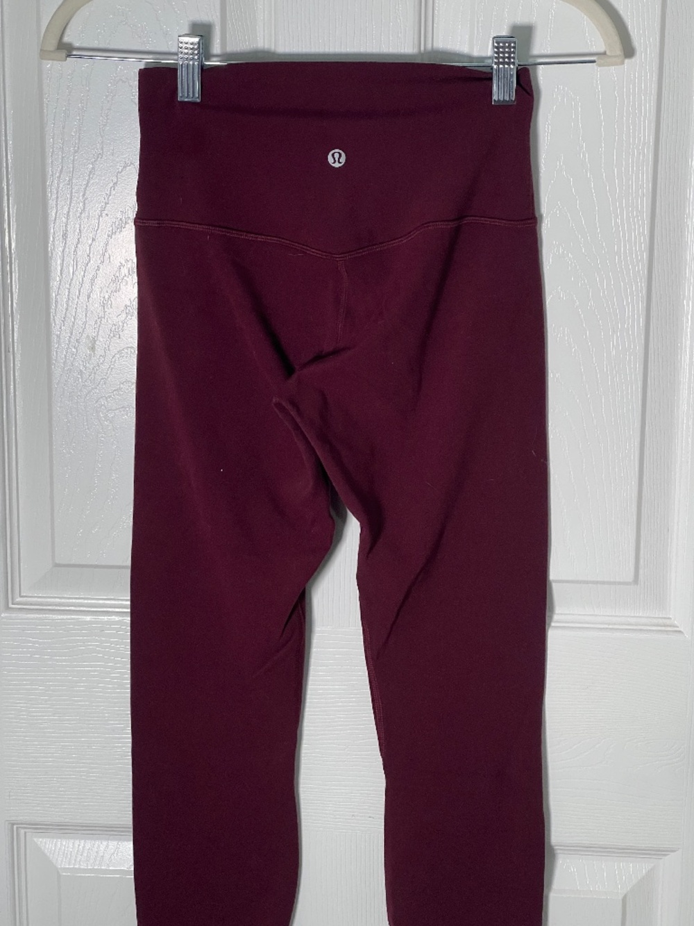 Lululemon High-Rise Align Legging 25" in Cassis Burgundy - Size 4